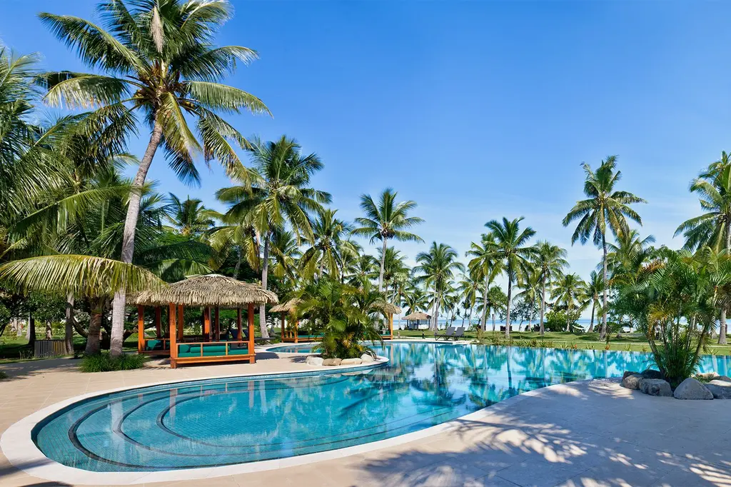 Lomani Island Resort image 1