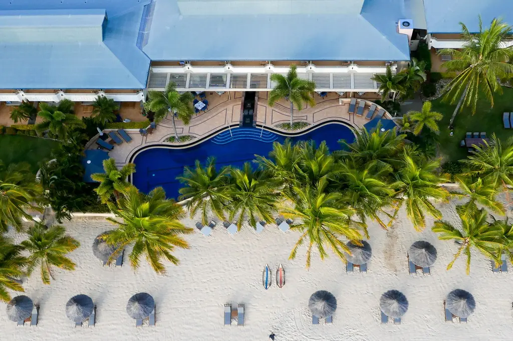 Beach Club Hamilton Island image 1