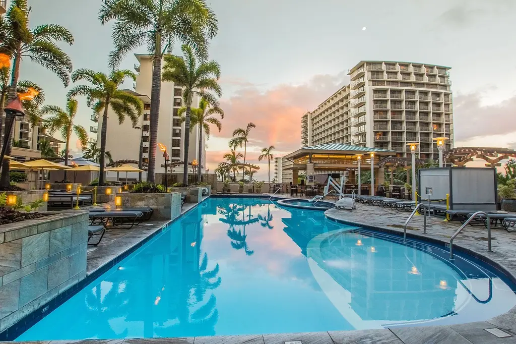 Embassy Suites by Hilton Waikiki Beach Walk image 1